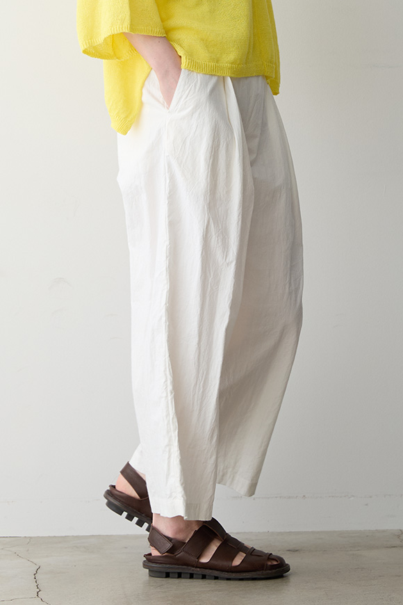 S272-13_off white