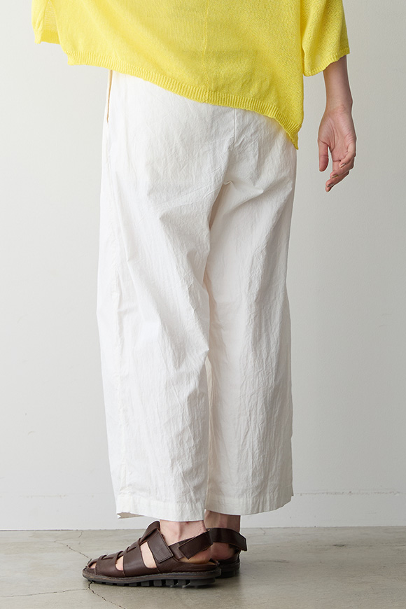 S272-13_off white