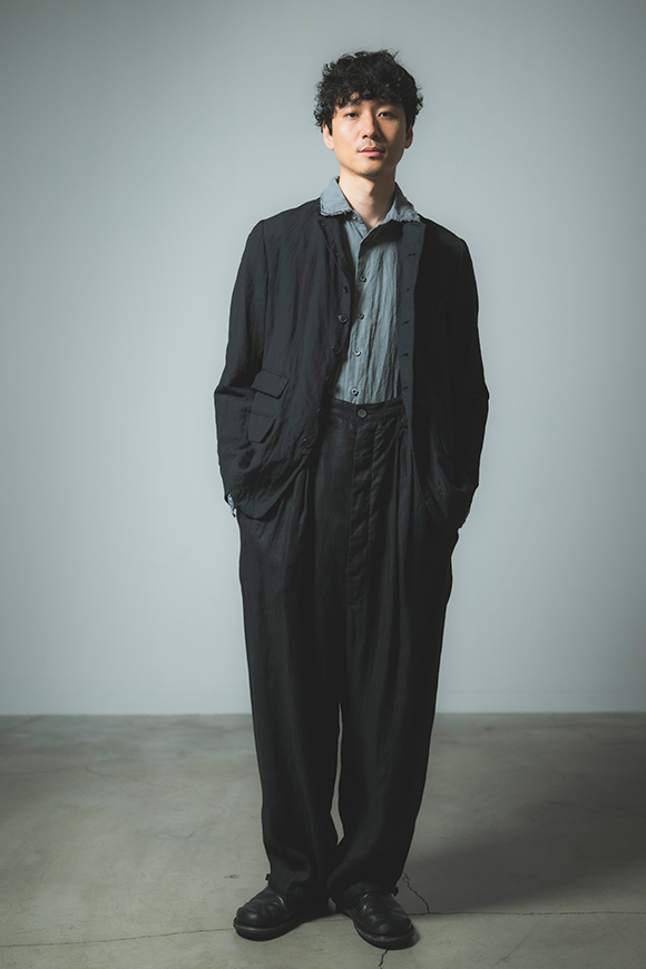 S272-15_black