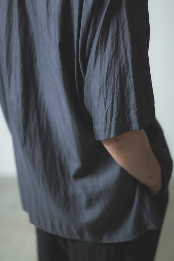 S272-16_charcoal black