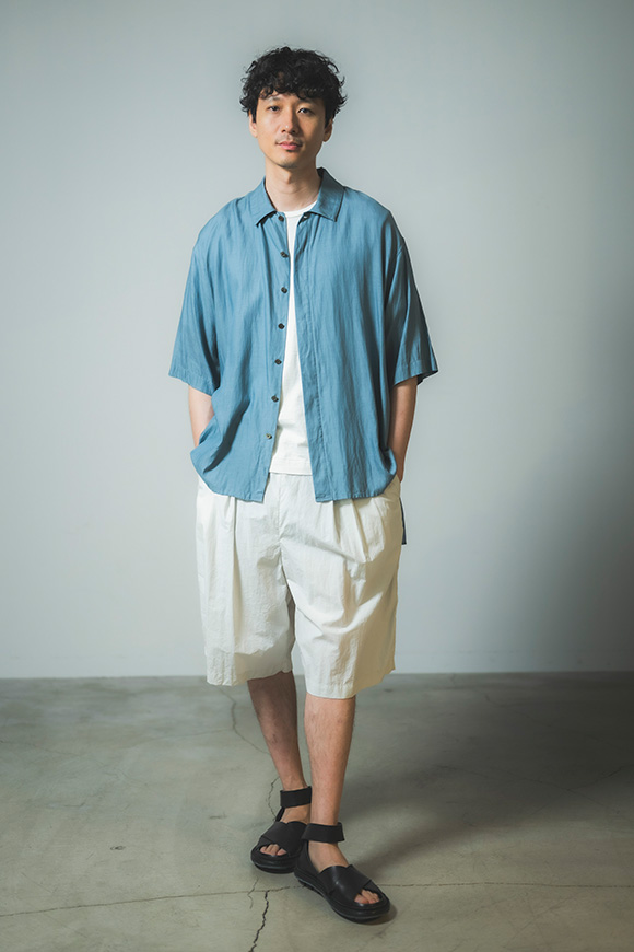 S272-21_mist white