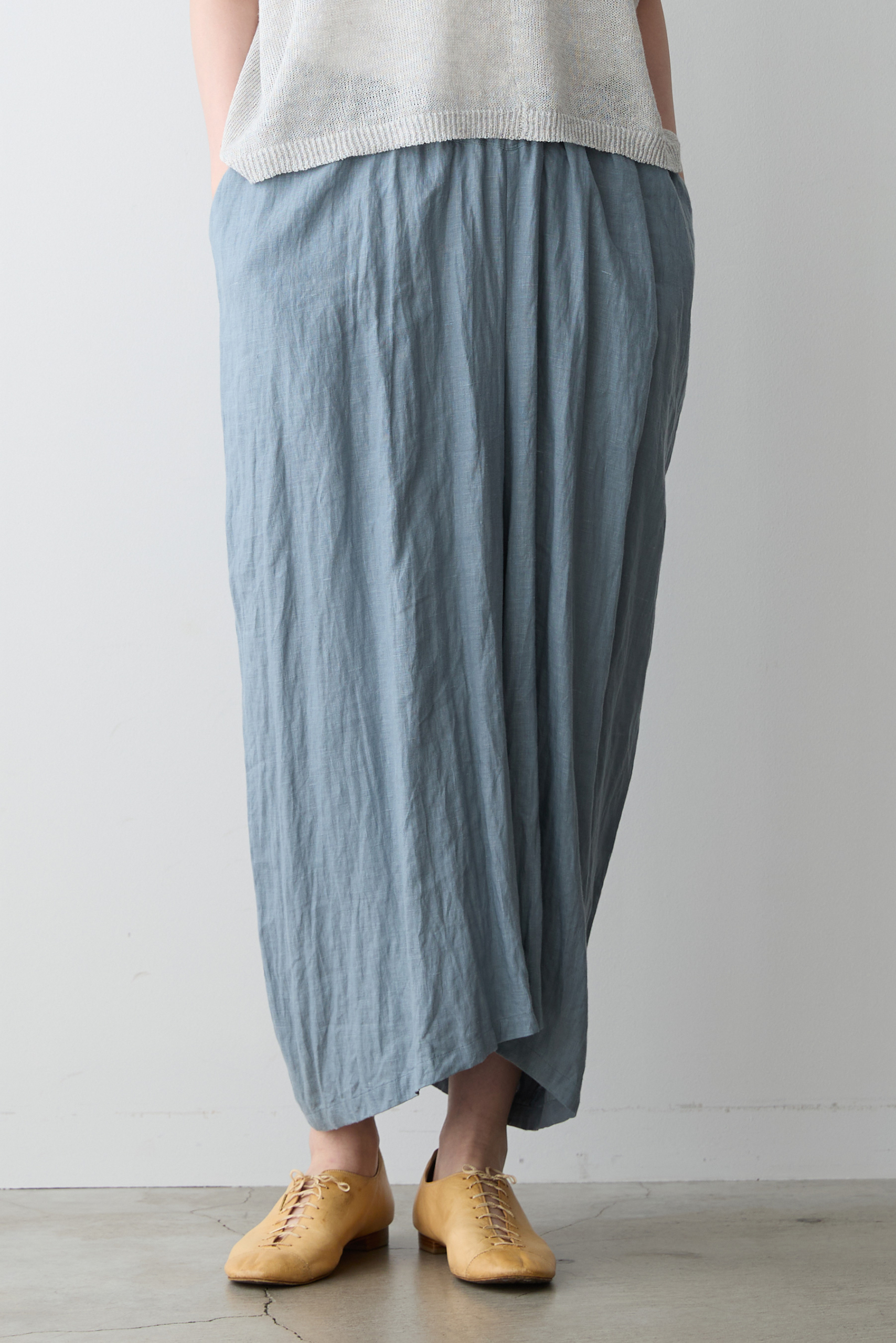 S272-20_cloudy horizon blue