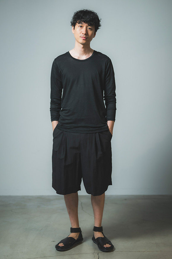 S272-21_black