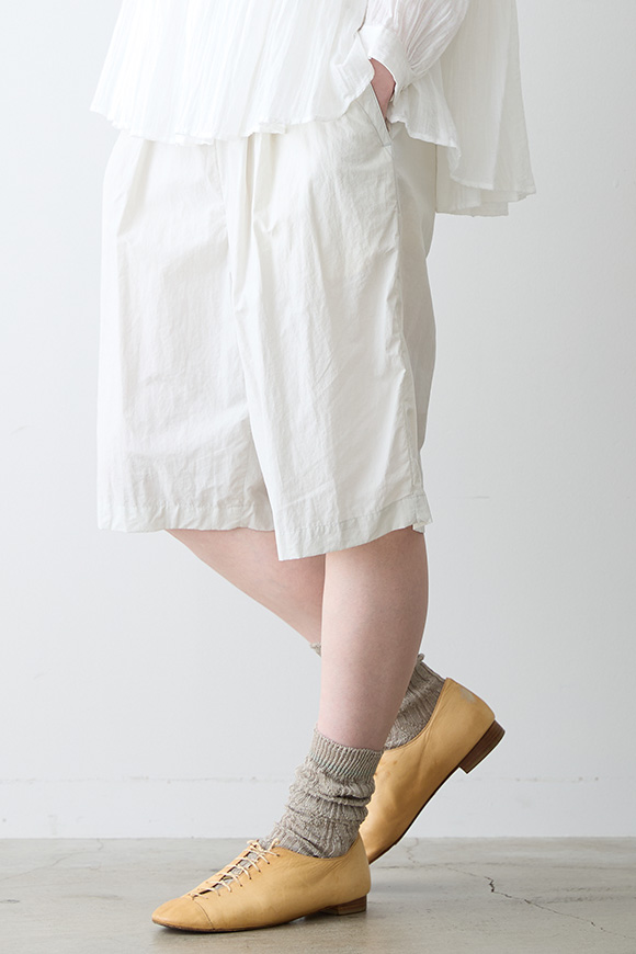 S272-21_mist white