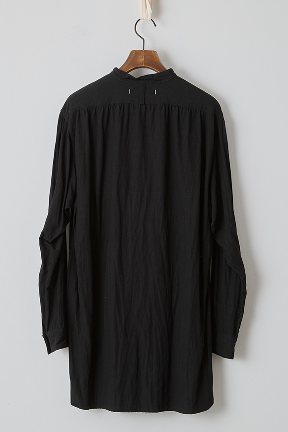 S273-02_black