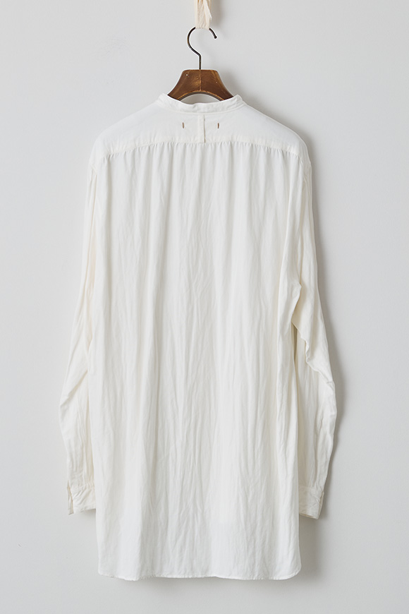 S273-02_off white