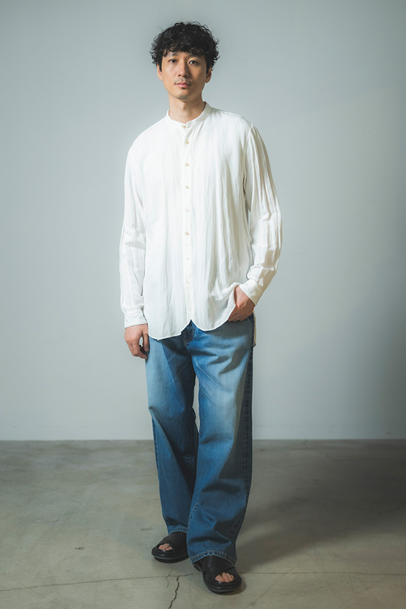 S273-02_off white