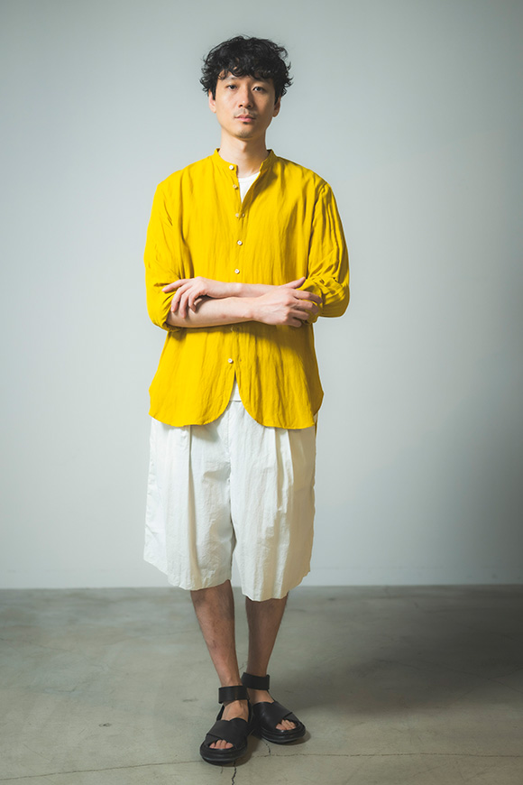 S272-21_mist white