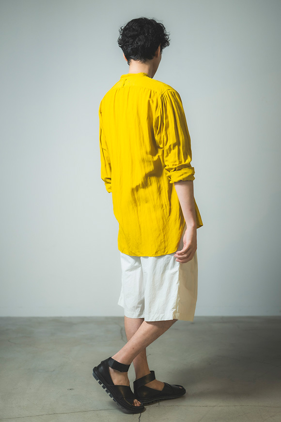S272-21_mist white