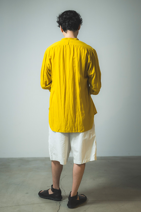 S272-21_mist white