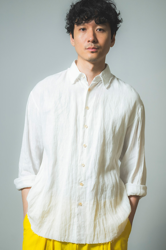S273-05_off white